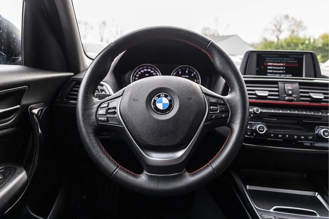 BMW 1-SERIE 118d Edition Sport Line Shadow Executive | Pano | LED