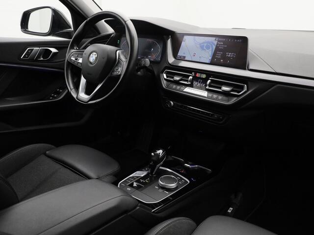 BMW 1-SERIE 118i Executive Edition Automaat | NAVI | CARPLAY