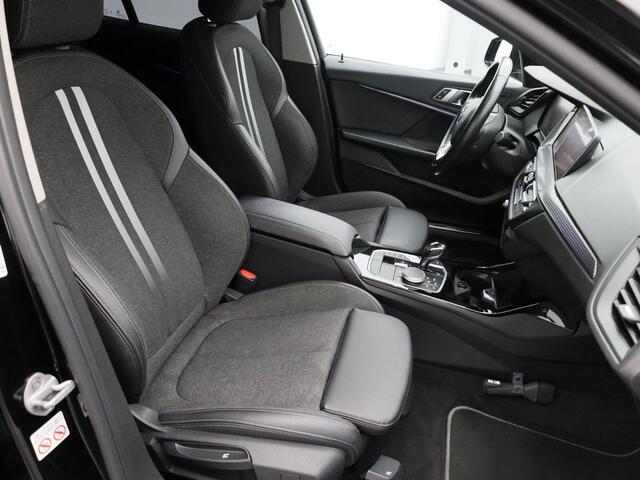 BMW 1-SERIE 118i Executive Edition Automaat | NAVI | CARPLAY