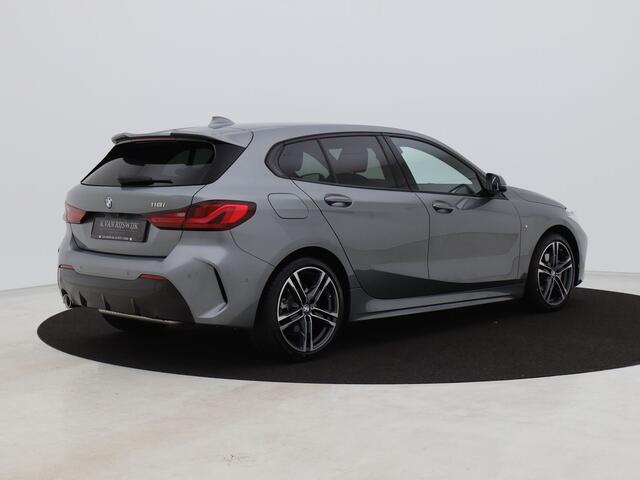 BMW 1-SERIE 118i M-Sport | CAMERA | KEYLESS | STOEL- EN STUURVERW.