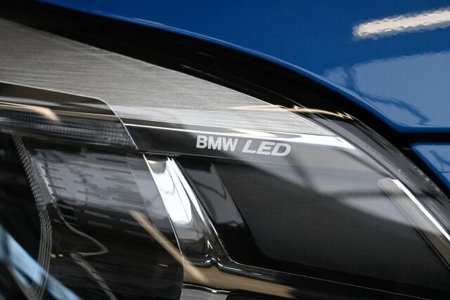 BMW 1-SERIE 118i 136pk High Executive | M Sport Plus Pack | LED | 19'' Inch |