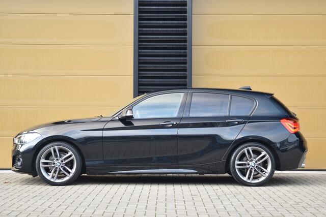 BMW 1-SERIE 118i Executive * M-Sport * 18 inch lm * LED * Lichtpakket *