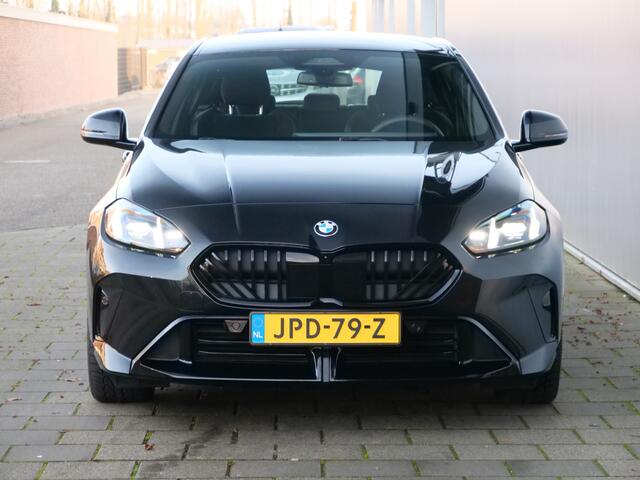 BMW 1-SERIE 116 automaat 123pk M Sportpakket Pro Stoelverwarming / Camera / Keyless entry