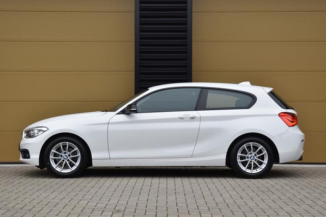 BMW 1-SERIE 118i Centennial High Executive * LED * Sportline * Harman Kardon * M-Stuurwiel *