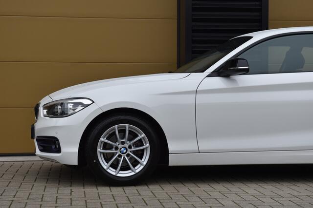 BMW 1-SERIE 118i Centennial High Executive * LED * Sportline * Harman Kardon * M-Stuurwiel *