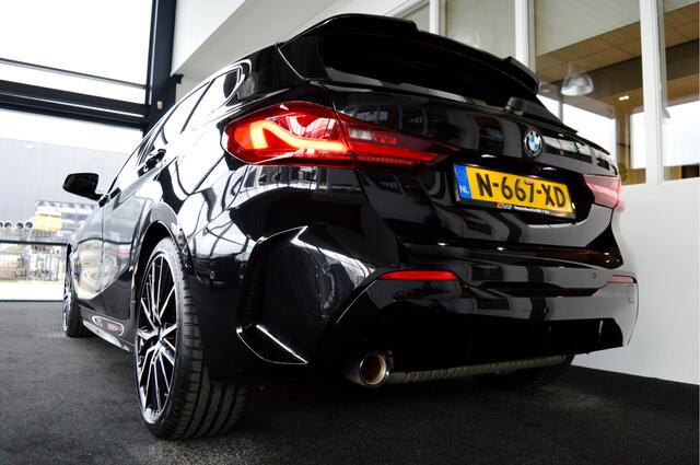 BMW 1-SERIE 118i M-Sportedition | 19" | Pano | Leder | Active Cruise