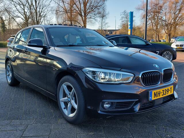 BMW 1-SERIE 118i 136pk Automaat High Executive 5-Deurs | Origineel NL | Navi | Clima | Adap.Cruise | Harman-Kardon | Schuifdak | Leder+Sportstoel+Stoelverwarming | Led Koplampen | Pdc V+A+Camera | 16''lm