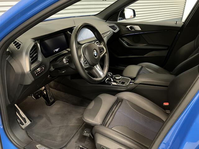 BMW 1-SERIE 118i HIGH EXE M SPORT/ADAPTIVE CR/PDC/STOEL STUUR VERW/1E EIG/ENZ