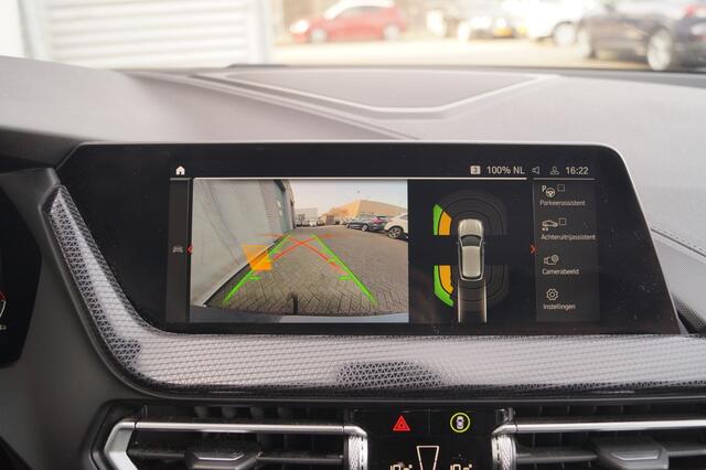 BMW 1-SERIE 118i 136pk Automaat High Executive -PANO-NAVI-ECC-