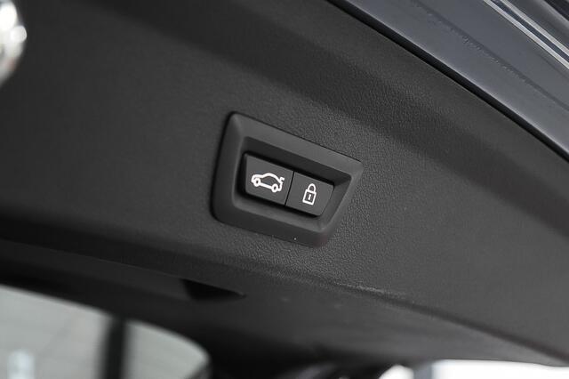 BMW 1-SERIE M135i xDrive | M-PERFORMANCE | GARANTIE | PANO | 135