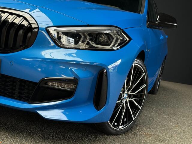 BMW 1-SERIE 118i M-Sport vol Leer 19 inch Bovag garantie Apple Carplay Misano bleu