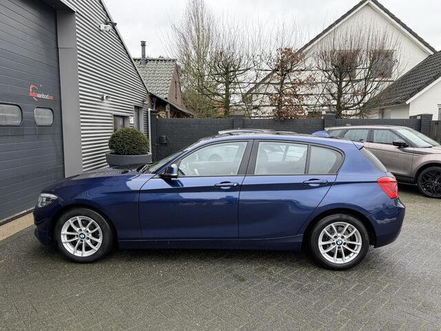 BMW 1-SERIE 118i Corporate Lease Executive | Navigatie | Climate Control | Lichtmetalen Velgen | 5 Deurs |
