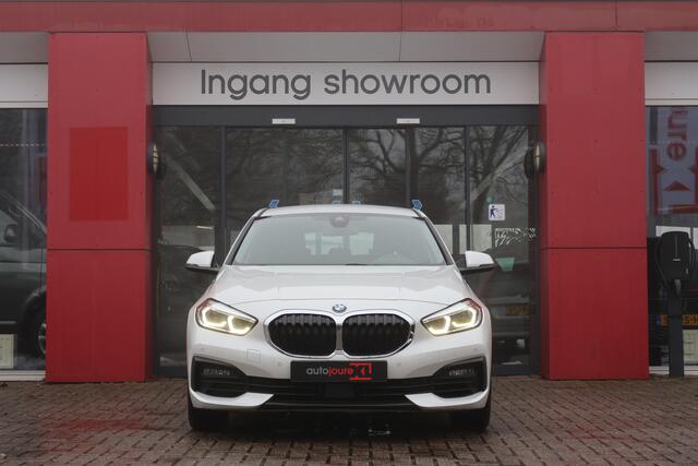 BMW 1-SERIE 118i Executive | Origineel NL | Virtual Cockpit | Cruise Control | Navigatie |