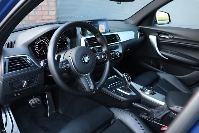 BMW 1-SERIE M140i Edition Shadow, Origineel Nederlands