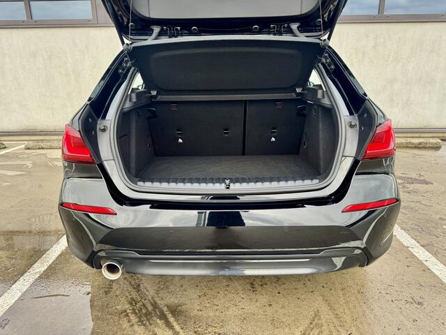 BMW 1-SERIE 118i Executive | Sport-Line | Navi | Cruise | Sportline- intr. | Dealer onderhouden |