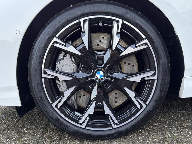 BMW 1-SERIE 120 M-Sport Pro | 19'' | Stuur + Stoelverw. | Panorama | Head-Up