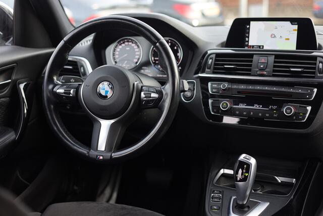 BMW 1-SERIE 116D M-SPORT AUTOMAAT | NAVI | TREKHAAK | NAP