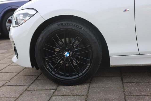 BMW 1-SERIE 116D M-SPORT AUTOMAAT | NAVI | TREKHAAK | NAP