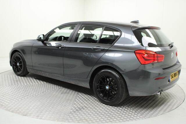 BMW 1-SERIE 118i Corporate Lease Executive | automaat | climate control | navi fullmap | afn. trekhaak | pdc achter | keyless | bluetooth | cruise