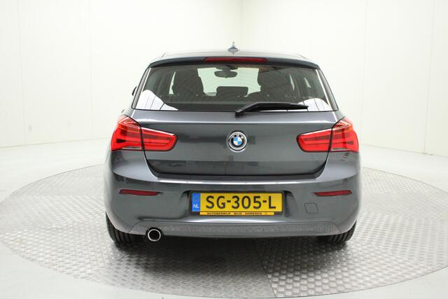 BMW 1-SERIE 118i Corporate Lease Executive | automaat | climate control | navi fullmap | afn. trekhaak | pdc achter | keyless | bluetooth | cruise