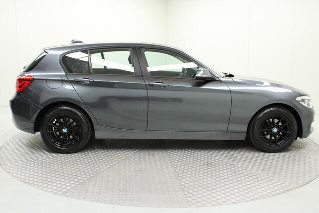 BMW 1-SERIE 118i Corporate Lease Executive | automaat | climate control | navi fullmap | afn. trekhaak | pdc achter | keyless | bluetooth | cruise