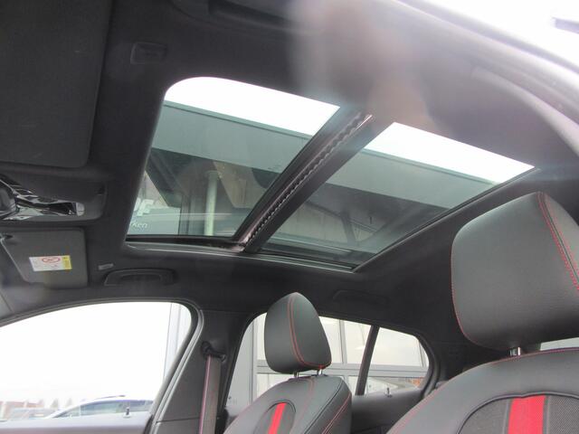 BMW 1-SERIE 128ti 266PK M Sport Automaat, Panoramadak, Cockpit Pro, Park Assist