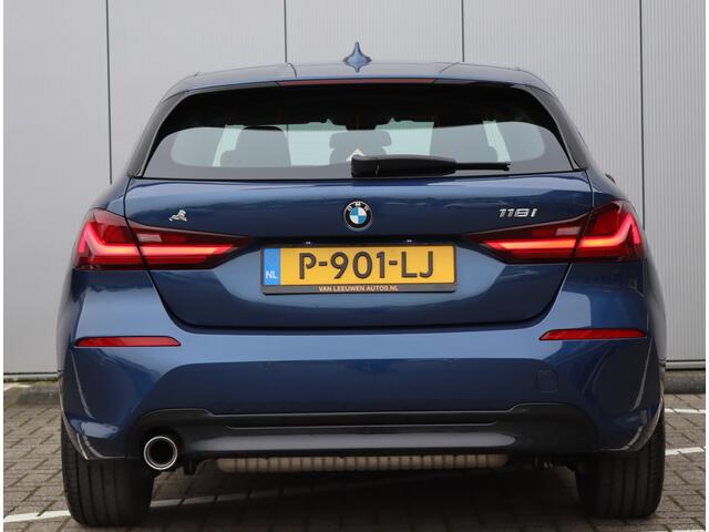 BMW 1-SERIE 118i Business Edition | Sportline | Navigatie | Sportstoelen | Org. NL