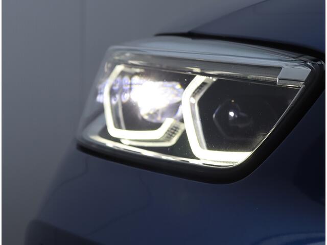 BMW 1-SERIE 118i Business Edition | Sportline | Navigatie | Sportstoelen | Org. NL