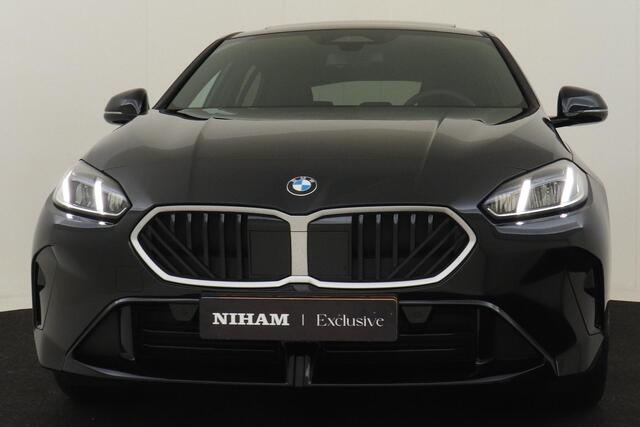 BMW 1-SERIE 120 M SPORT DESIGN EDITION -PANO.DAK|M-SPORT|PRIVACY.GLAS|STEPTRONIC|DRIVING.ASSISTANT|CARPLAY|STOELVERW.