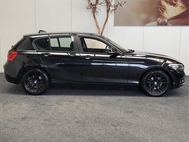 BMW 1-SERIE 118i CENTENNIAL EXECUTIVE AUTOMAAT NAVIGATIE CRUISE CONTROL CLIMATE CONTROL BLUETOOTH TELEFOON MEDIA VOORBEREIDING PDC ZEER MOOI !! 3010