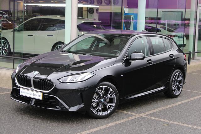 BMW 1-SERIE 120 M Sport Automaat / Sportstoelen / Achteruitrijcamera