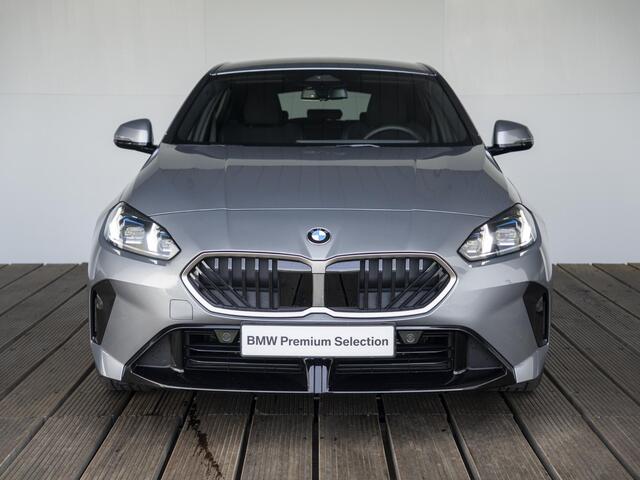 BMW 1-SERIE 120 | M Sportpakket | Premium Pack | Comfort Access | Stoelverwarming | Driving Assistant Plus | 18'' | Ekris Selection
