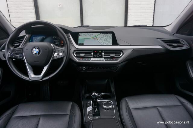 BMW 1-SERIE 118i High Exec Automaat | Carplay | DAB+ | LED | Dealer