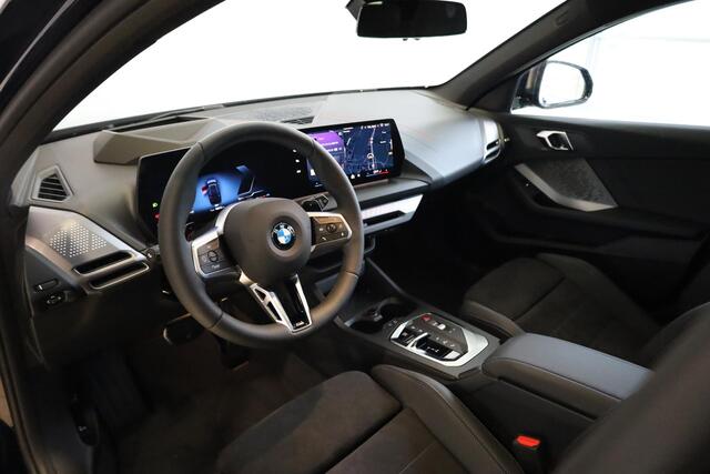 BMW 1-SERIE 120 M Sport Pro | Panoramadak | Head-Up | Driving Assistant Plus | 360 Camera