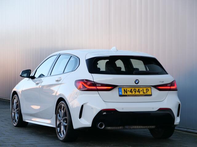 BMW 1-SERIE 118i High Executive 136 Pk Automaat Navi / Apple Carplay / DAB / PDC / M-pakket / Trekhaak