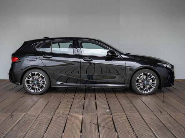 BMW 1-SERIE 120 | M Sportpakket | Premium Pack | Comfort Access | Verwarmd Stuurwiel | Stoelverwarming | 18'' | Ekris Selection
