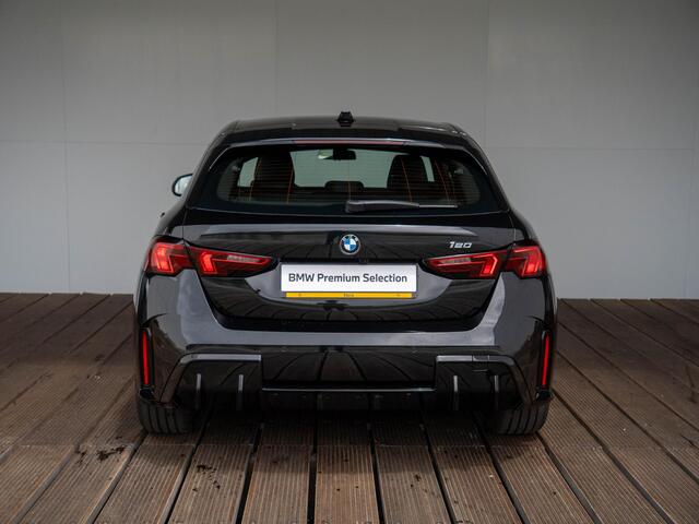 BMW 1-SERIE 120 | M Sportpakket | Premium Pack | Comfort Access | Verwarmd Stuurwiel | Stoelverwarming | 18'' | Ekris Selection