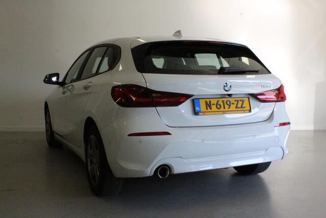 BMW 1-SERIE 116d Business Edition | DAB-RADIO | LED | CARPLAY | CAMERA | CRUISE | NAVIGATIE | STOEL-VERW |