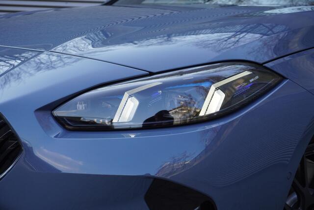 BMW 1-SERIE 120 M Sportpakket Pro | High Executive | Innovation Pack | Individual Lak | Panoramadak