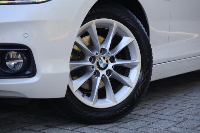 BMW 1-SERIE 118i Corporate Lease Executive Org NL | Sportline | LED | Navi Pro | Cruise | DAB | Clima | Sportstoelen | Etc.