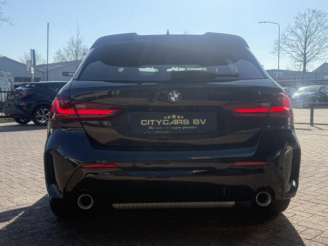 BMW 1-SERIE 128ti M sport automaat 266 pk navi camera climate ctr cruise ctr harman kardon led sportstoelen dealer oh 1e eigenaar