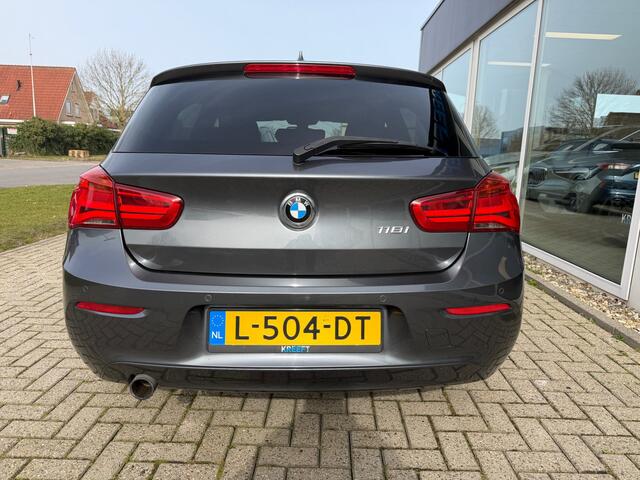 BMW 1-SERIE 118i Executive Stoelverwarming | Cruise
