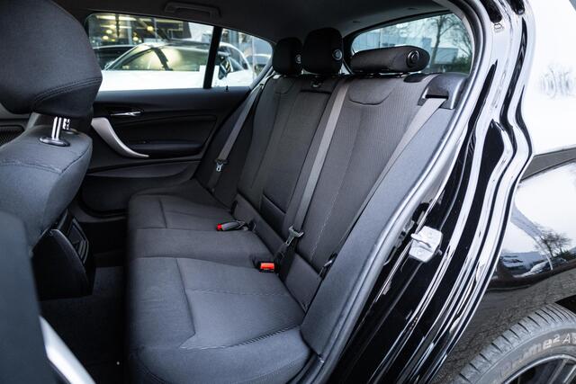 BMW 1-SERIE 118i Corporate Lease Executive Dealer Onderhouden | Stoelverwarming