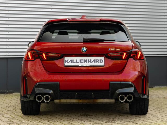 BMW 1-SERIE M135 xDrive - Pano - Memoryzetel - Harman Kardon