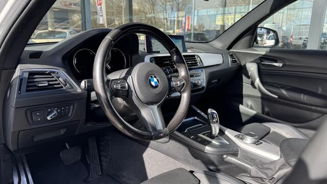 BMW 1-SERIE 118i High Exec | M-Sport | Leer | Navi
