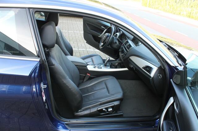 BMW 1-SERIE 120i High Executive