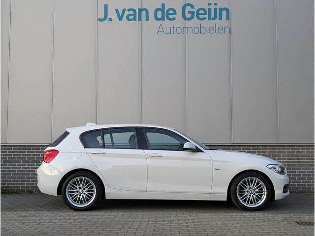 BMW 1-SERIE 118i Executive | Sportstoelen | Automaat | LED | PDC