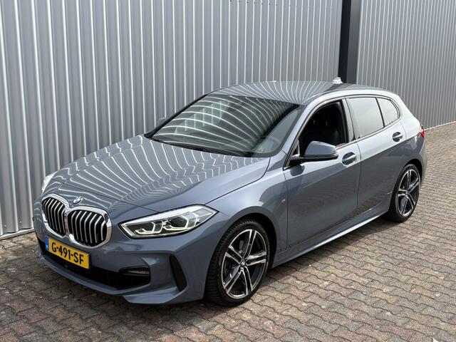 BMW 1-SERIE 118i Executive Edition | M-Sport Pakket | Apple Carplay