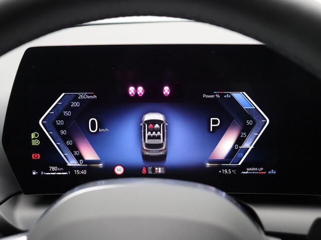 BMW 1-SERIE 120 M Sportpakket | Premium Pack | Stuurwielrand Verwarmd | Panoramadak | Harman Kardon | 19''