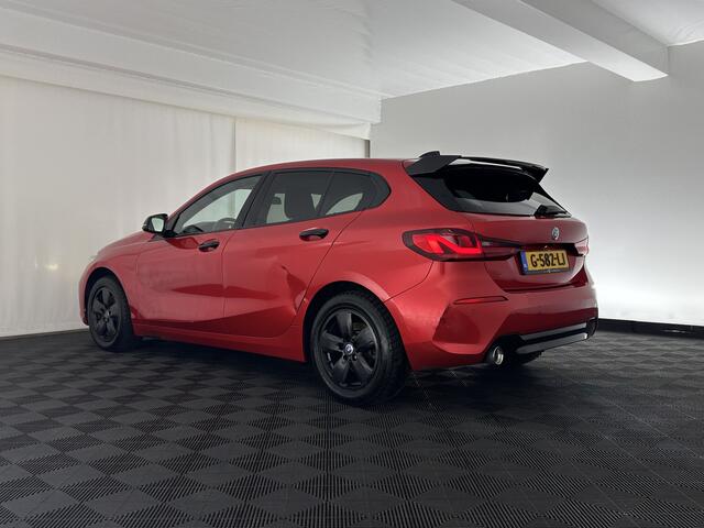 BMW 1-SERIE 116D EXECUTIVE EDITION *DIGI-COCKPIT | FULL-LED | NAVI-FULLMAP | AMBIENT-LIGHT | CRUISE | KEYLESS | PRIVACY-GLASS | ECC | PDC | 16"ALU*